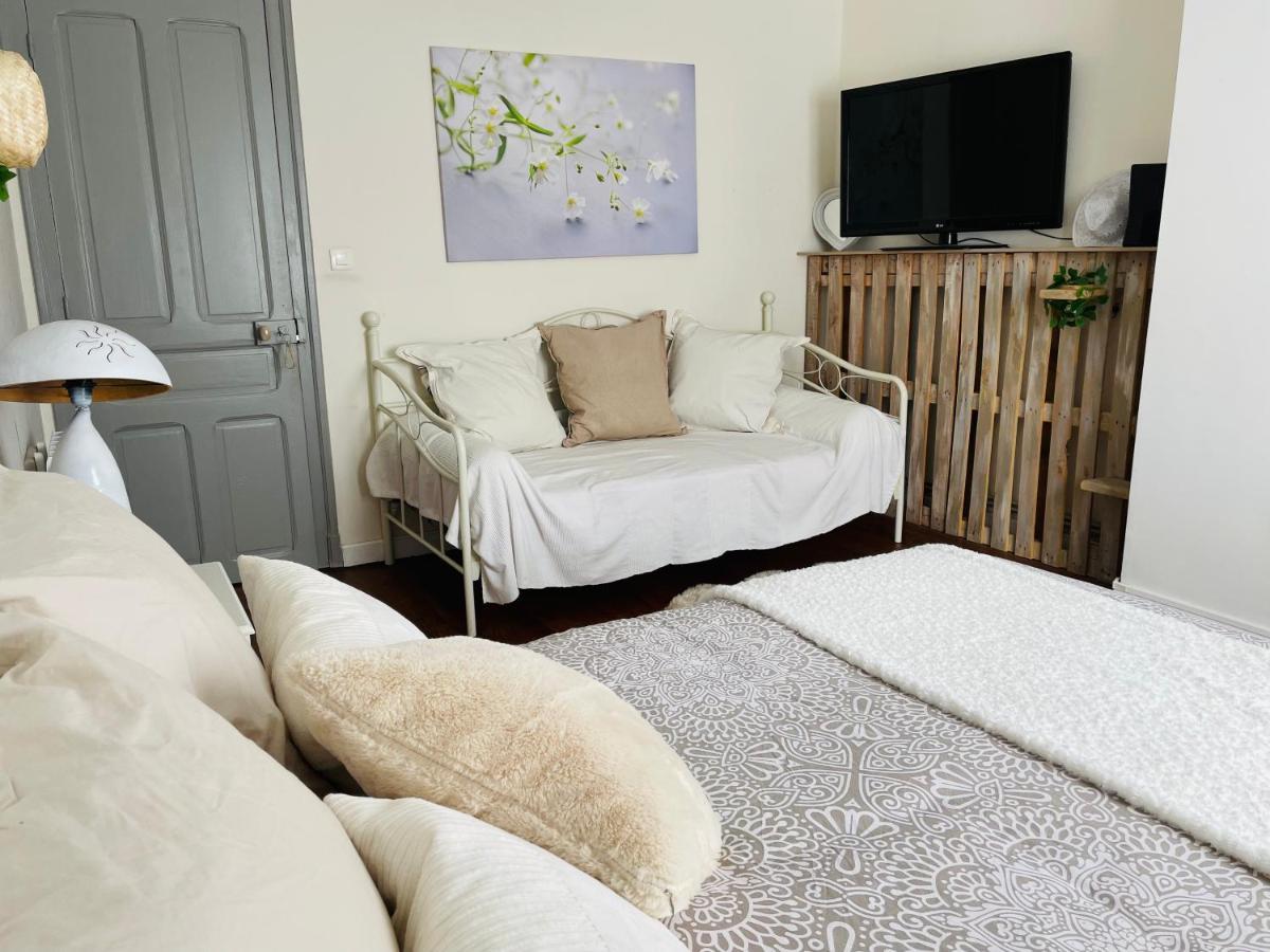 Bed and Breakfast La Poterie Carresse Екстер'єр фото