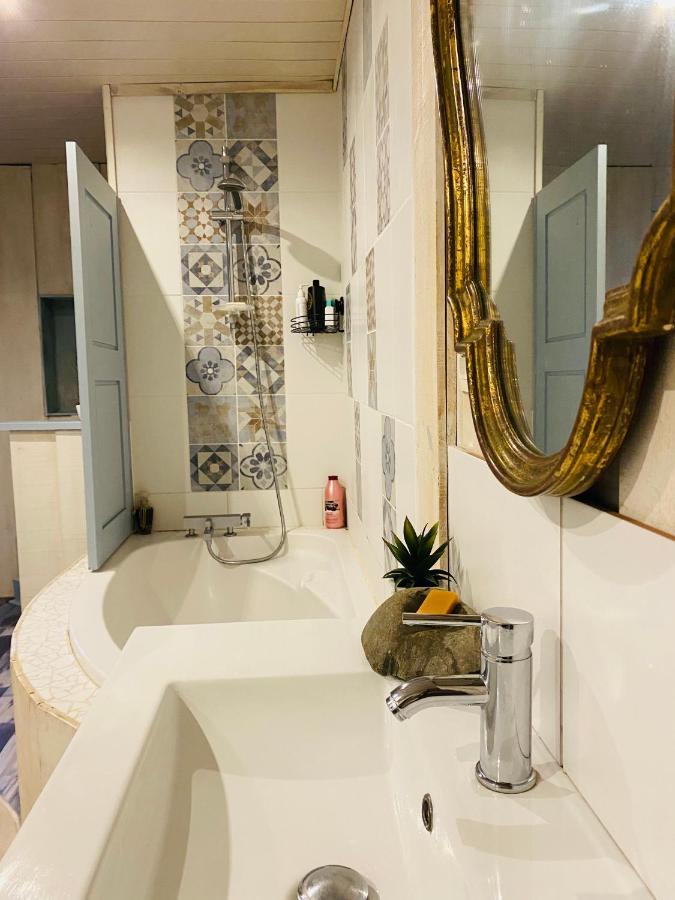 Bed and Breakfast La Poterie Carresse Екстер'єр фото