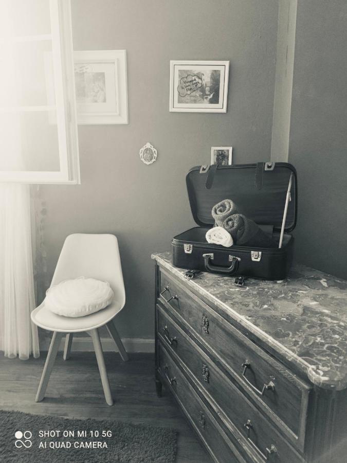 Bed and Breakfast La Poterie Carresse Екстер'єр фото